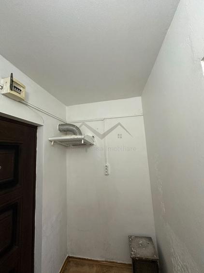 Garsonieră decomandată în Nicolina