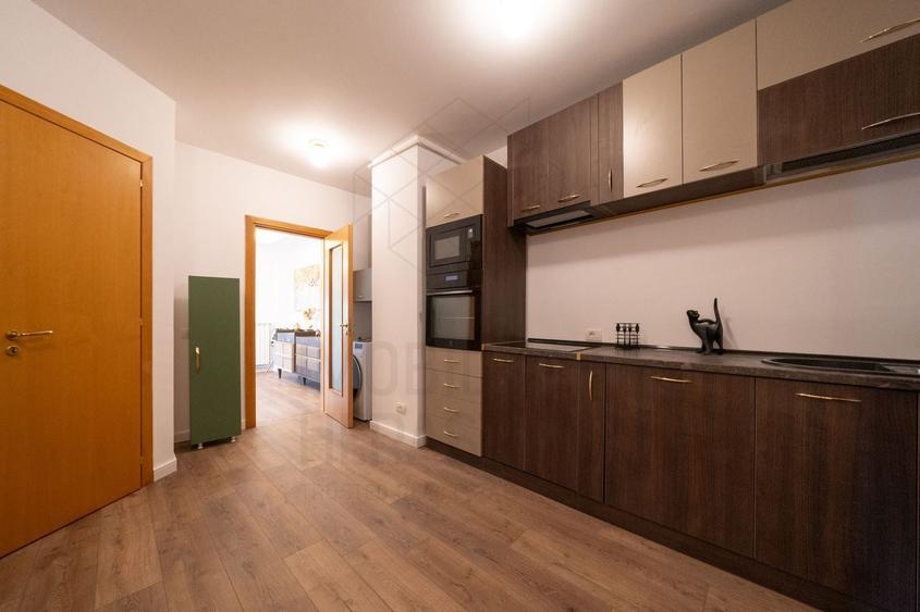 Apartament cu 4 camere decomandat, mobilat în Aviatorilor