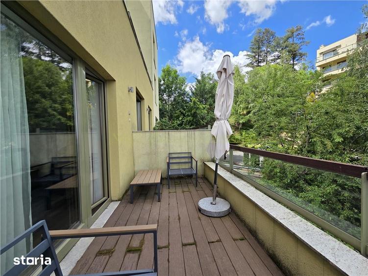 Apartament cu 3 camere, mobilat în Schei