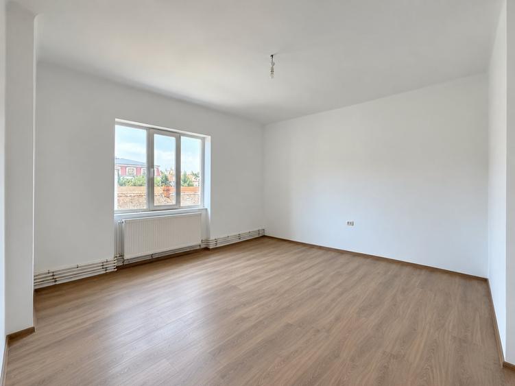 Birou, de 509 mp, în Gării