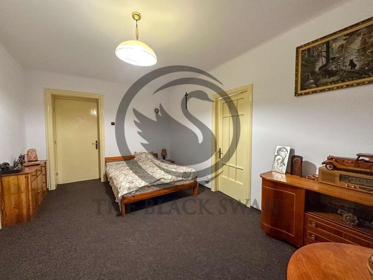Casă individuală cu 7 camere cu Piscina în Puchenii-Moșneni