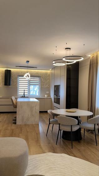 Casă cu 4 camere în Central