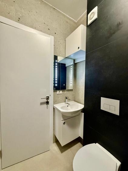 Apartament cu 4 camere decomandat, mobilat în Brâncoveanu