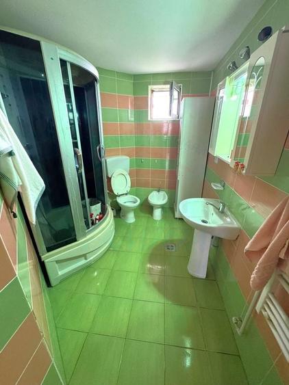 Apartament cu 3 camere decomandat, mobilat în Siderurgiștilor