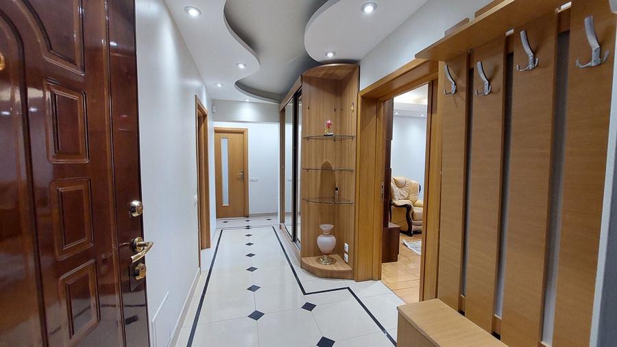 Apartament cu 3 camere decomandat, mobilat în Unirii — fotografia 1