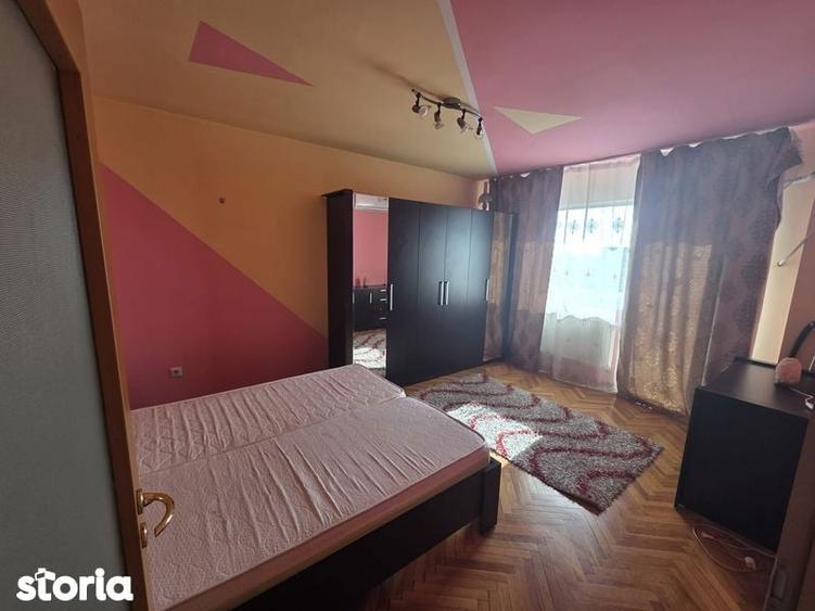 Apartament cu 3 camere în Circumvalațiunii