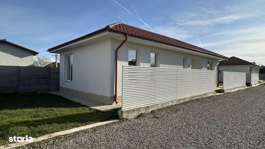 Casă cu 3 camere cu Teren 315 Mp în Crevedia