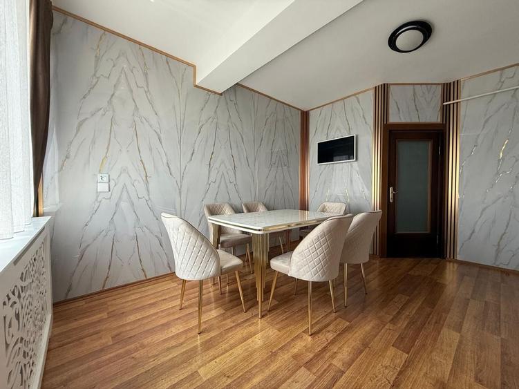 Apartament cu 3 camere decomandat, mobilat în Faleză