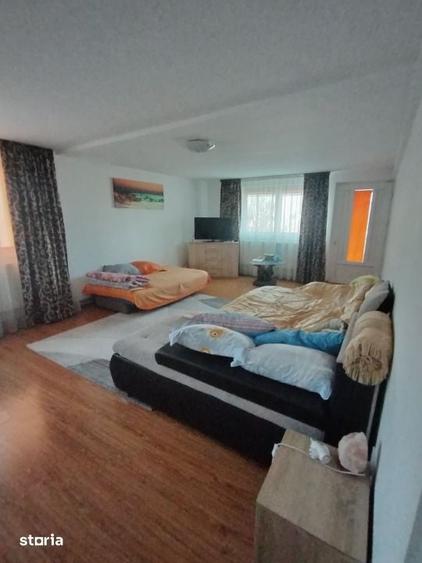 Casă cu 5 camere cu Teren 590 Mp în Bucovăț