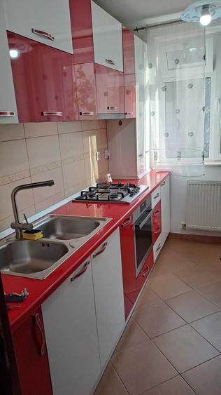 Apartament cu 2 camere decomandat în Dărmănești
