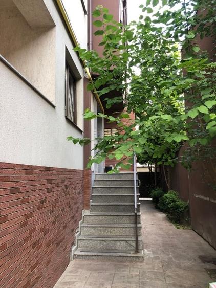 Apartament cu 3 camere decomandat, mobilat în Bucureștii Noi