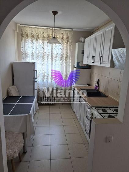 Apartament cu 2 camere decomandat, mobilat în Cedonia
