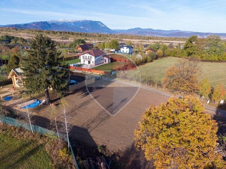 Teren Construcții intravilan de 1310 mp, în Glăjărie