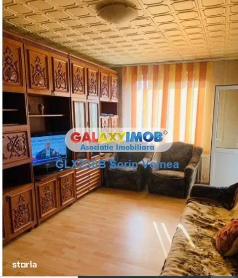 Apartament cu 4 camere semidecomandat în Militari