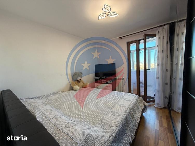 Apartament cu 3 camere semidecomandat în Central