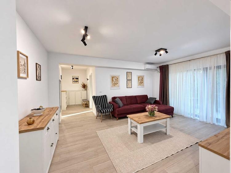 Apartament cu 2 camere decomandat în Central