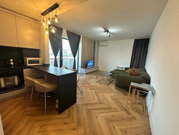 Apartament cu 2 camere decomandat, mobilat în Pipera