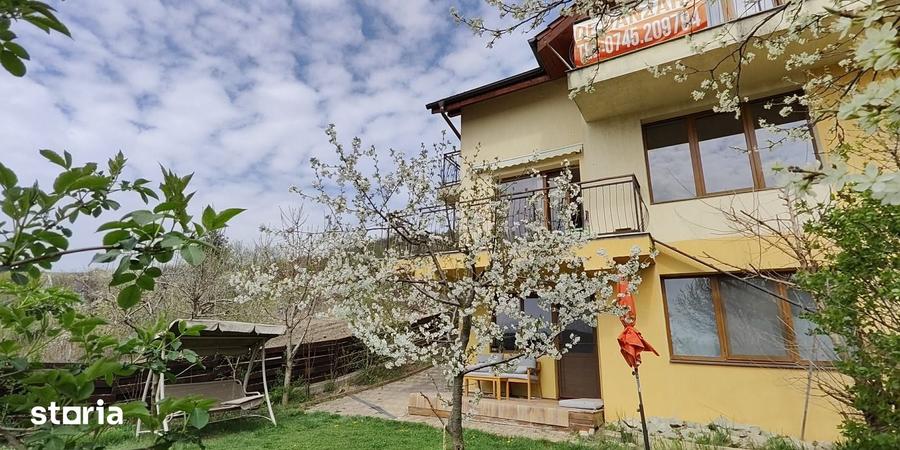 Casă cu 6 camere cu Teren 350 Mp în Baciu