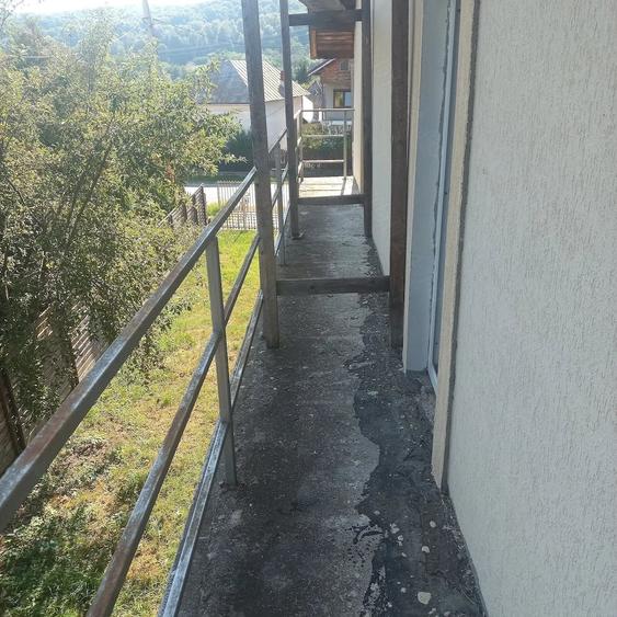 Casă cu Teren 400 Mp în Central