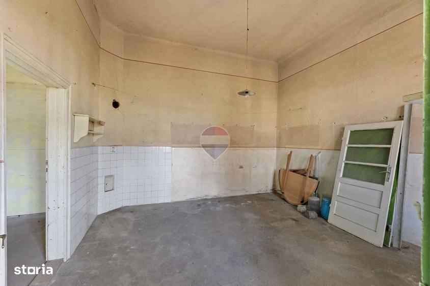 Casă cu 4 camere în Ultracentral