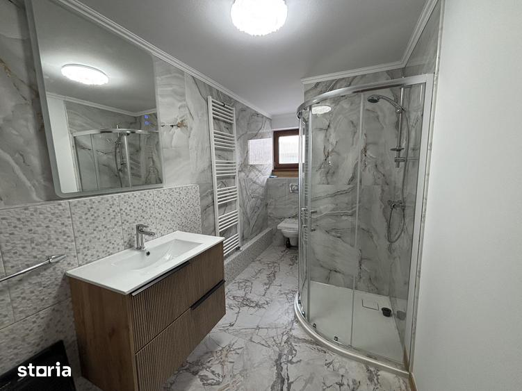Casă cu 5 camere cu Teren 426 Mp în Central