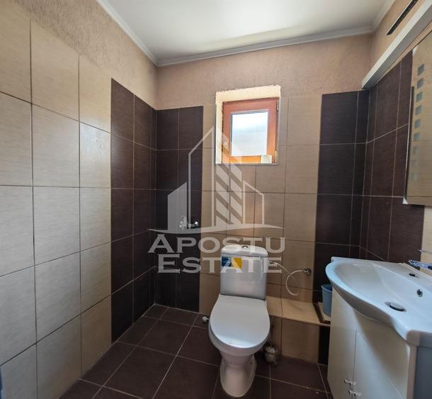 Duplex cu 5 camere cu Canalizare în Dumbrăvița