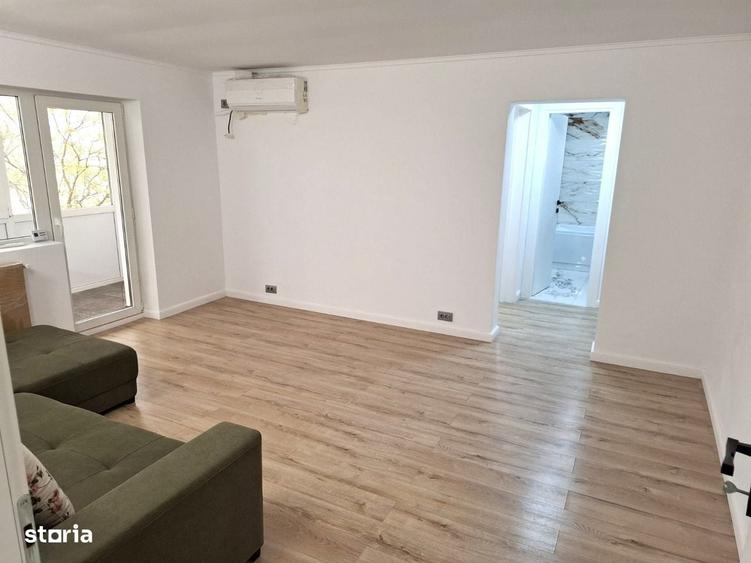Apartament cu 3 camere în Broșteni