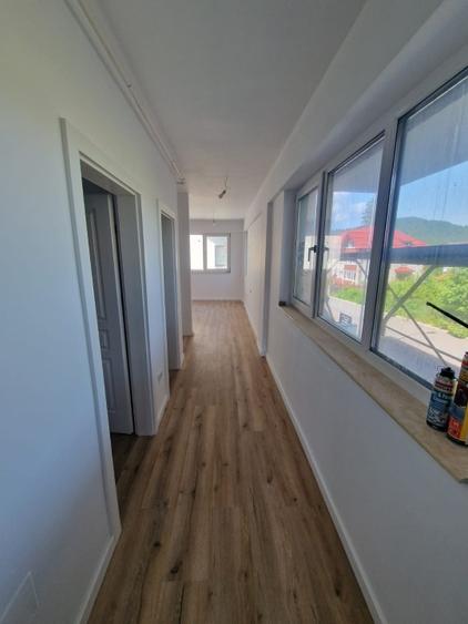 Apartament cu 2 camere semidecomandat în Clăbucet