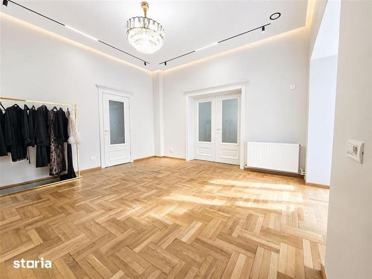 Casă individuală cu 4 camere cu Teren 300 Mp în Central