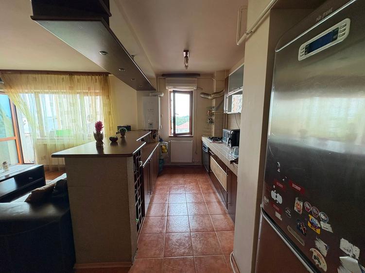Apartament spațios cu 3 camere | Bulevardul Unirii | Etaj 6 / lift | Centrală p - 2
