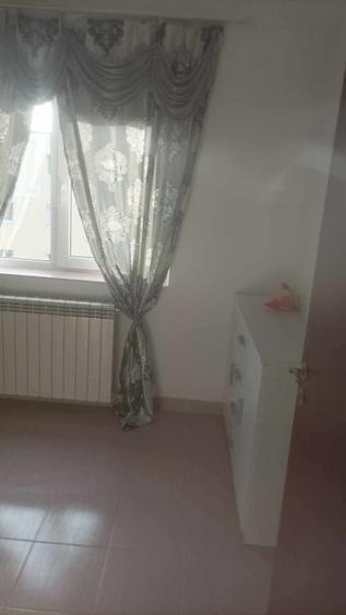 Apartament cu 3 camere decomandat, mobilat în Făgăraș