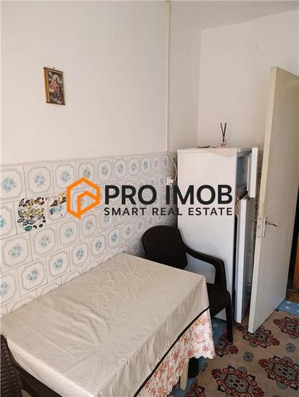 Apartament cu 3 camere decomandat în Unirii Sud