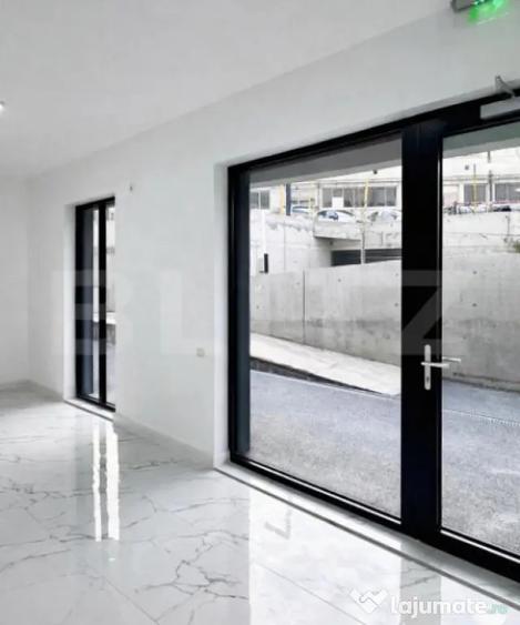 Spațiu comercial, de 40 mp, în Central