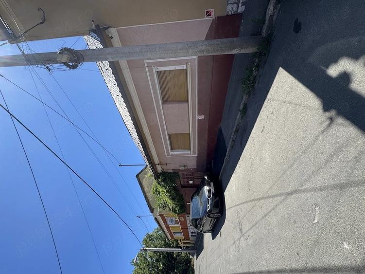 Casă cu Teren 350 Mp în Central