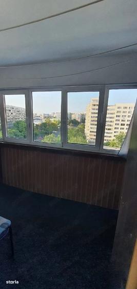 Apartament cu 3 camere decomandat în Colentina