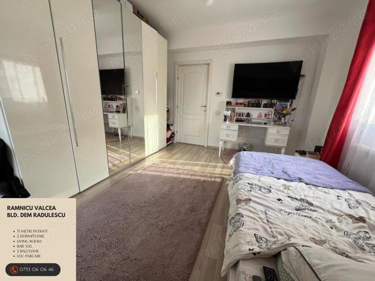 Apartament cu 3 camere decomandat în Ostroveni
