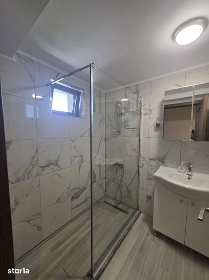 Apartament cu 4 camere în Băneasa