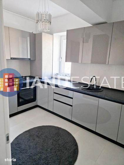Costin Georgian 5`Metrou Basarabia 1 Decembrie TotNou Centrala Parcare - 1