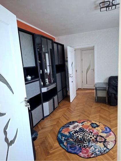 Apartament cu 2 camere semidecomandat, mobilat în 1 Decembrie 1918