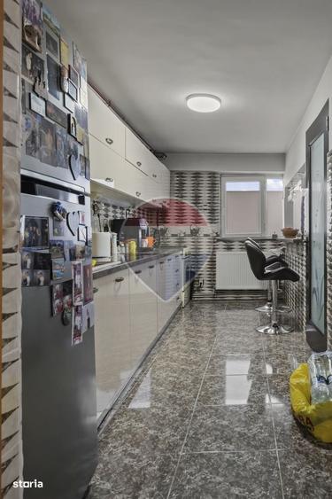 Casă cu 4 camere cu Teren 457 Mp în Rahova
