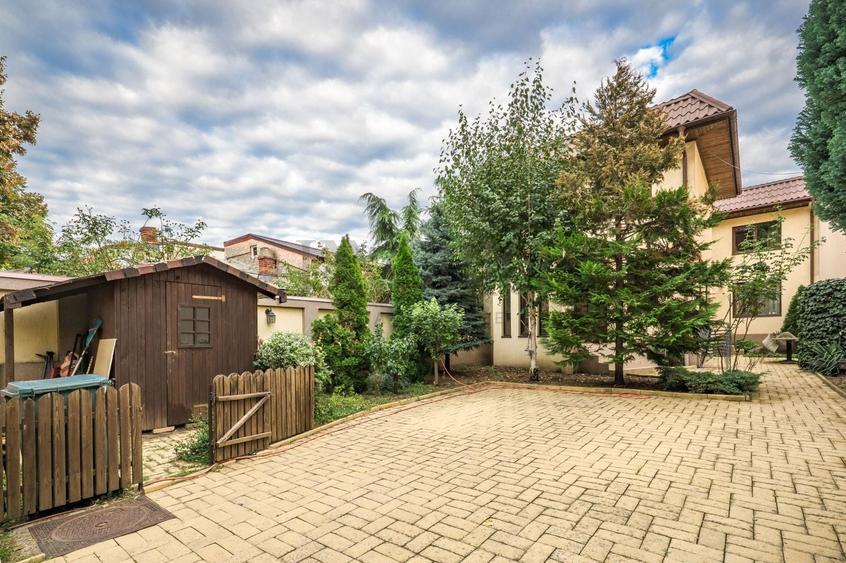 Vila proaspăt renovată Domenii | 7 camere | 4 locuri parcare - 2