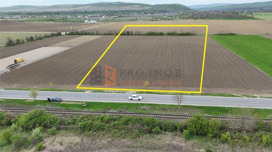 Teren Construcții intravilan de 6418 mp, în Vernești
