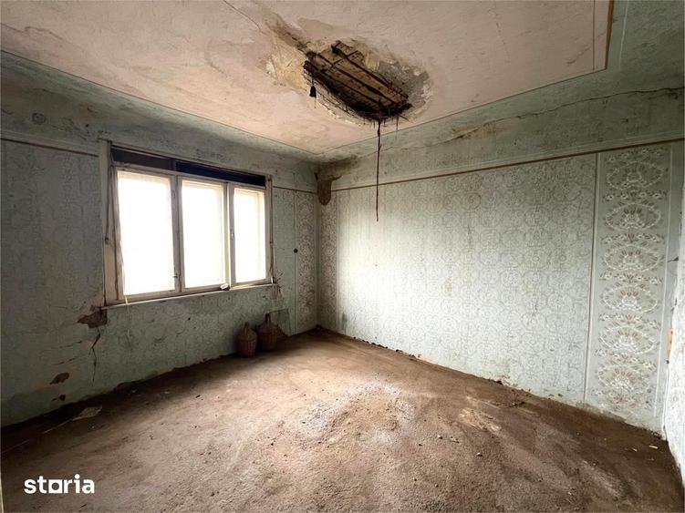 Casă cu 3 camere cu Teren 1850 Mp în Odoreu