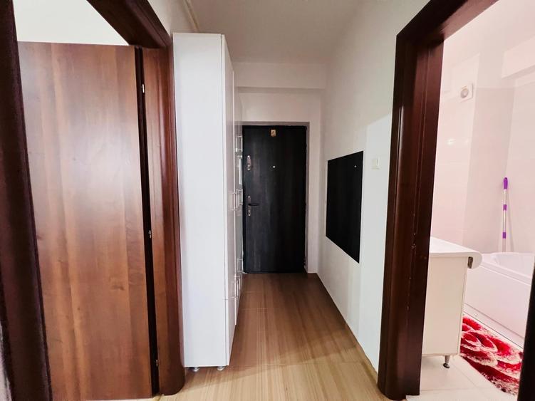 Garsonieră decomandată, mobilată în Galata