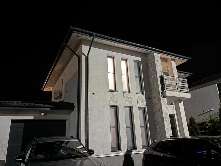 Casă cu 4 camere în Central