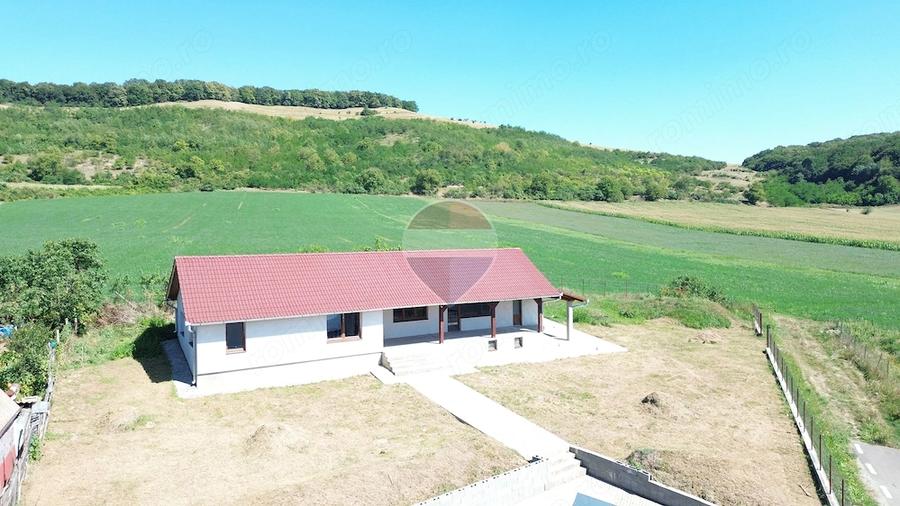 Casă cu 3 camere cu Teren 1163 Mp în Blăjel