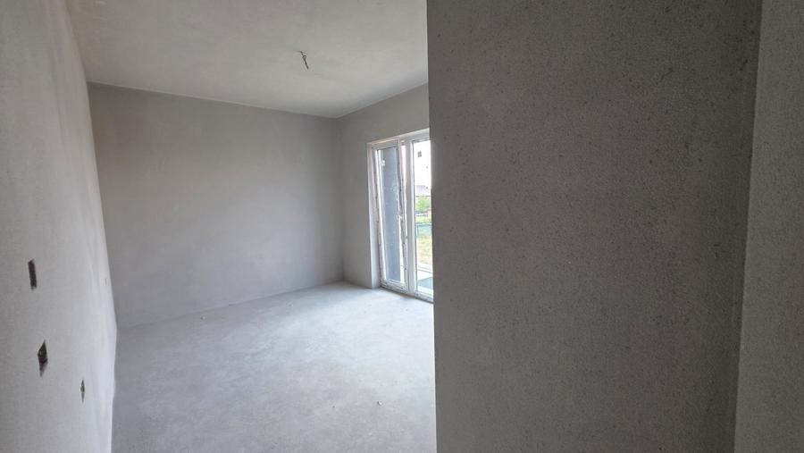 Duplex cu 4 camere cu Canalizare în Dumbrăvița