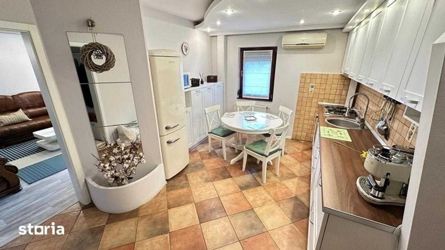 Apartament cu 3 camere în Dâmbovița