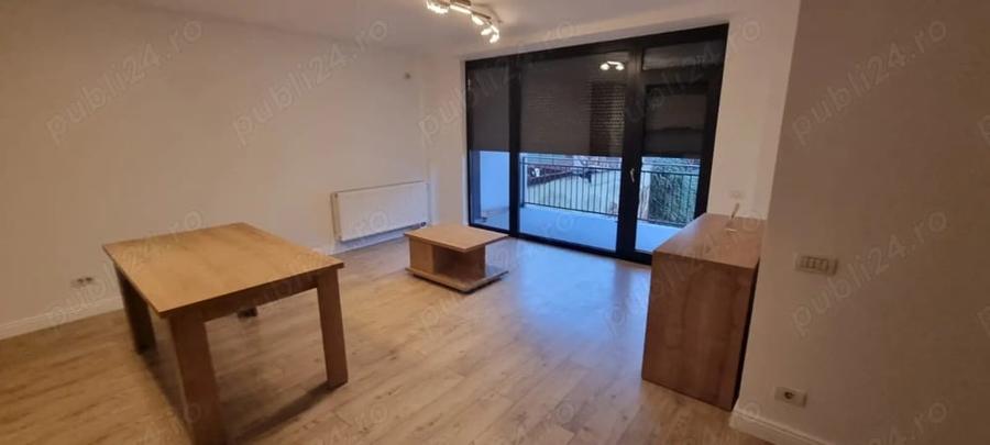 Apartament cu 3 camere decomandat în Elisabetin