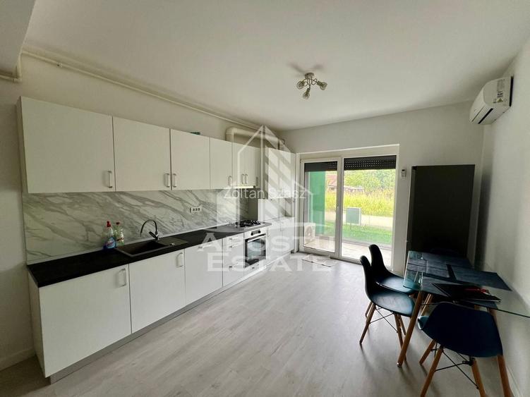 Apartament nedecomandat cu 2 camere in zona Aradului